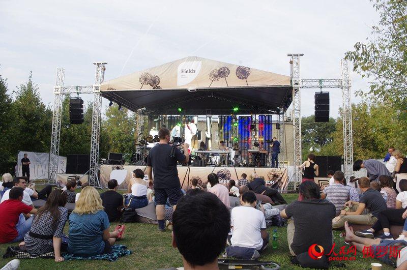 Ī˹ӭ871qߠ@ekMaker FaireͯƼչ w z